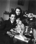 Борис Бенедиктович Гецов, его жена Софья Яковлевна и сын Леонид