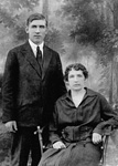 Александр Егорович Прикс и его жена Эльвина Рейнутовна. Сольцы, 1930 г