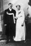 Михаил Иванович Дурбан и его жена София Филипповна в день венчания. 1917 г.