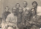 Семья Трайто.  Ленинград, 1940