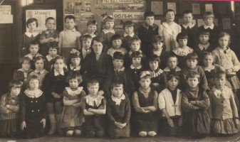 Первый класс, школа № 280 на Лермонтовском проспекте, 1944