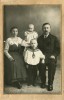 Николай и Виктор Сусловы с родителями