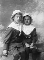 Братья Вадим и Георгий Немаловские (Немоловские) в детстве