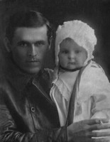 Фёдор Николаевич Захарченко с дочерью Ираидой